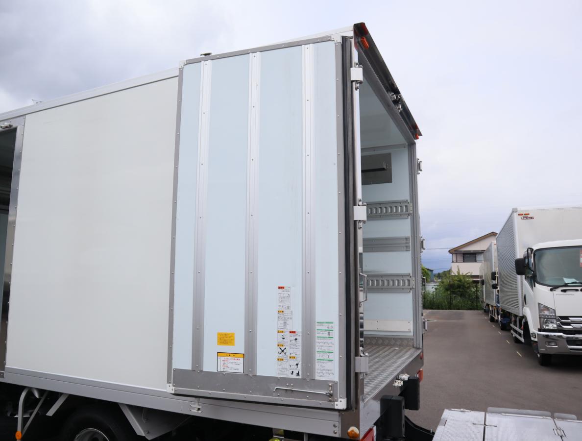 中古冷凍バン 日野 デュトロ /低温 ワイドロング サイドドア 格納PG