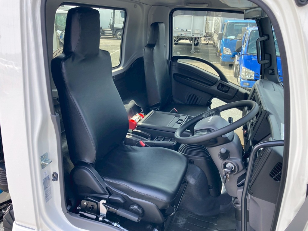 中古ミキサー車(生コン車) いすゞ フォワード