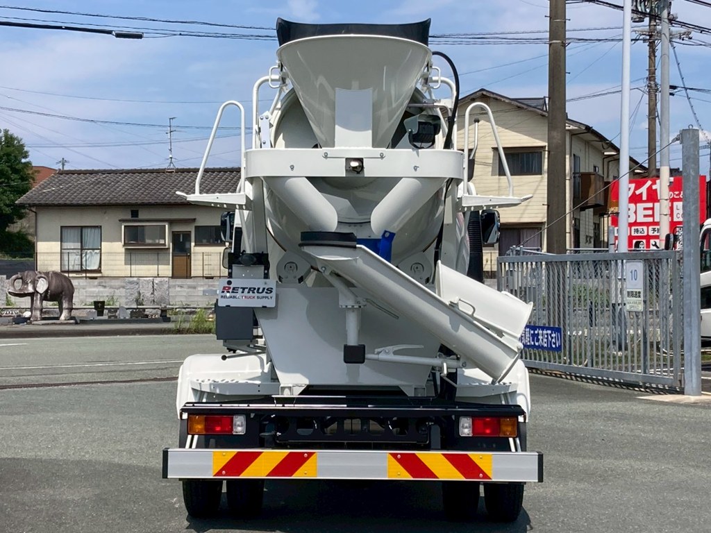 中古ミキサー車(生コン車) いすゞ フォワード