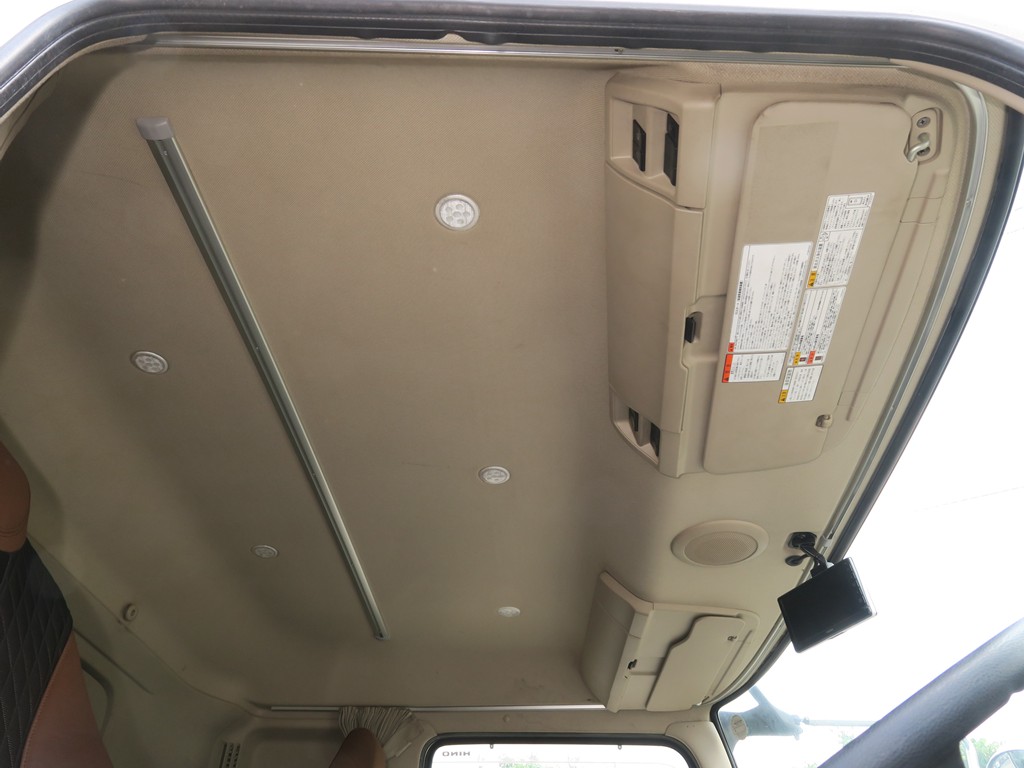 中古冷凍バン 日野 プロフィア