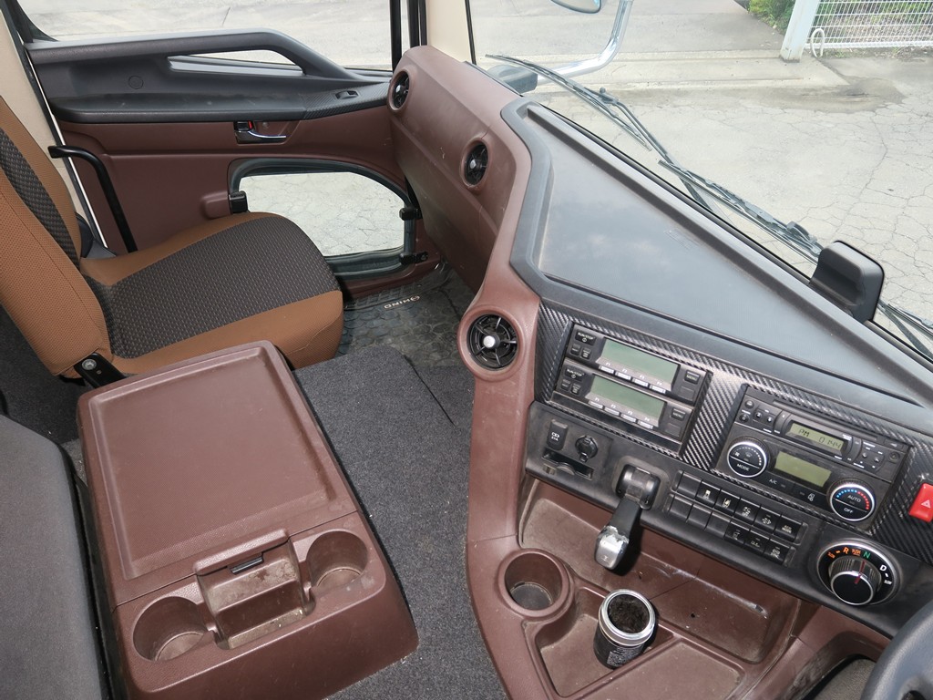 中古冷凍バン 日野 プロフィア