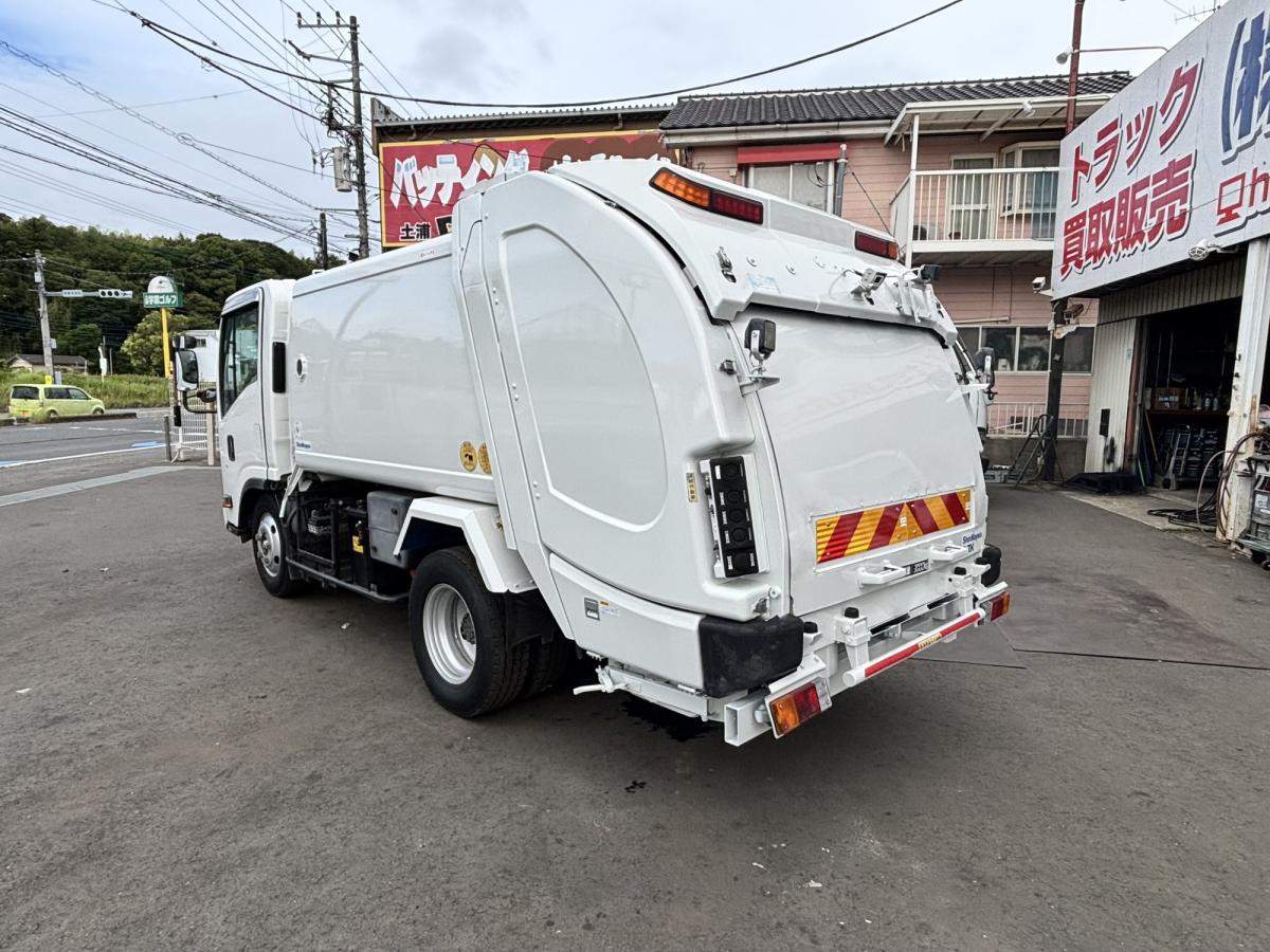 中古塵芥車(パッカー車) いすゞ エルフ