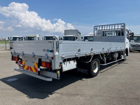中古平アルミブロック UDトラックス コンドル
