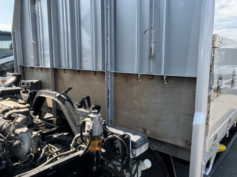 中古平アルミブロック いすゞ フォワード