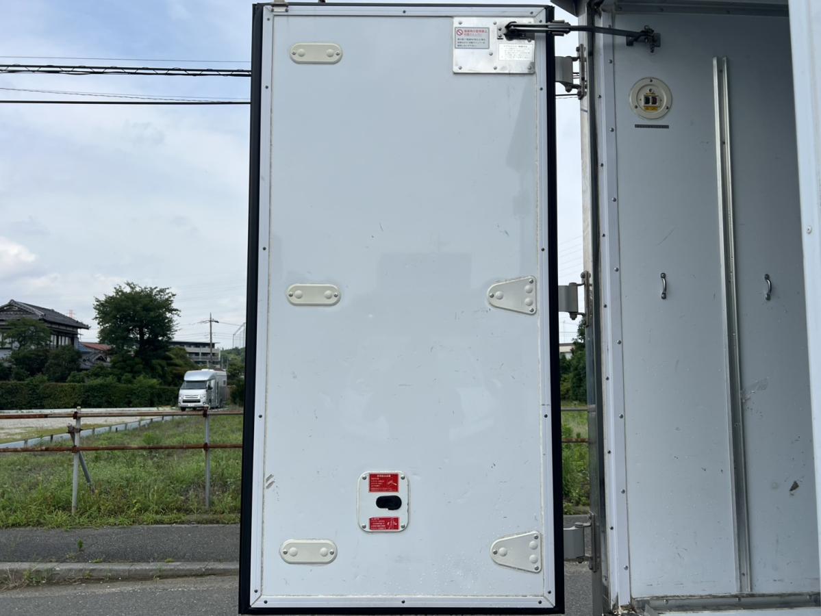中古冷凍バン 日野 デュトロ