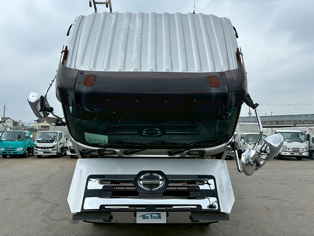 中古ミキサー車(生コン車) 日野 プロフィア
