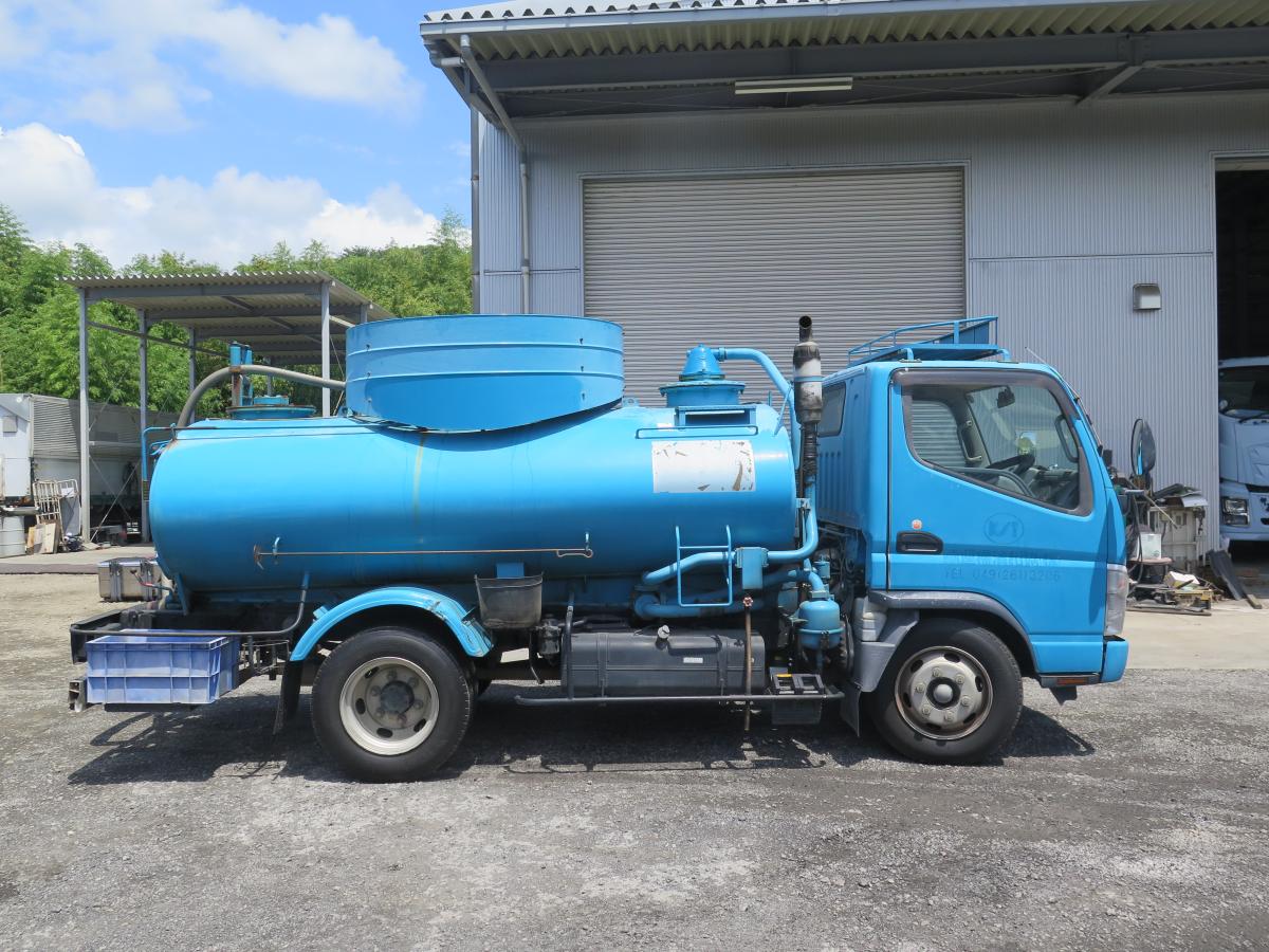 中古糞尿車(バキュームカー) 三菱ふそう キャンター