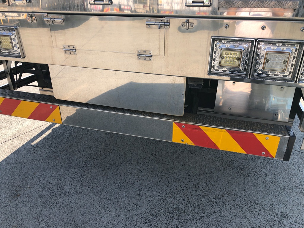 中古クレーン 日野 プロフィア