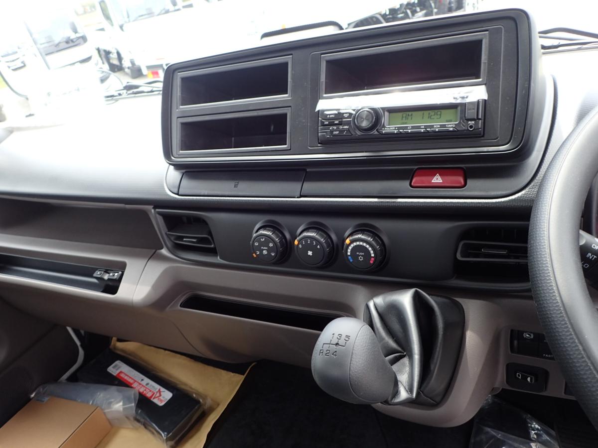 中古平ボディ 三菱ふそう キャンター