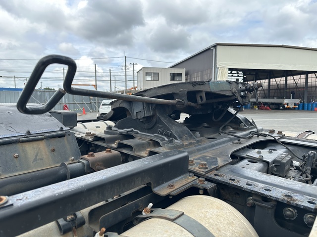 中古トラクタ 日野 プロフィア