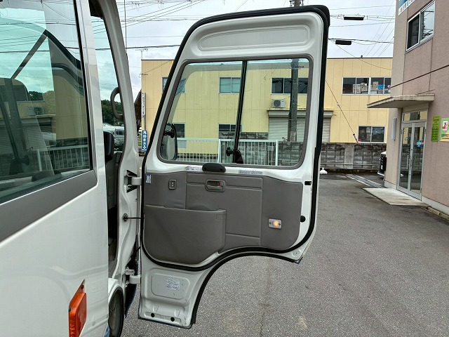 中古バス 日野 リエッセ