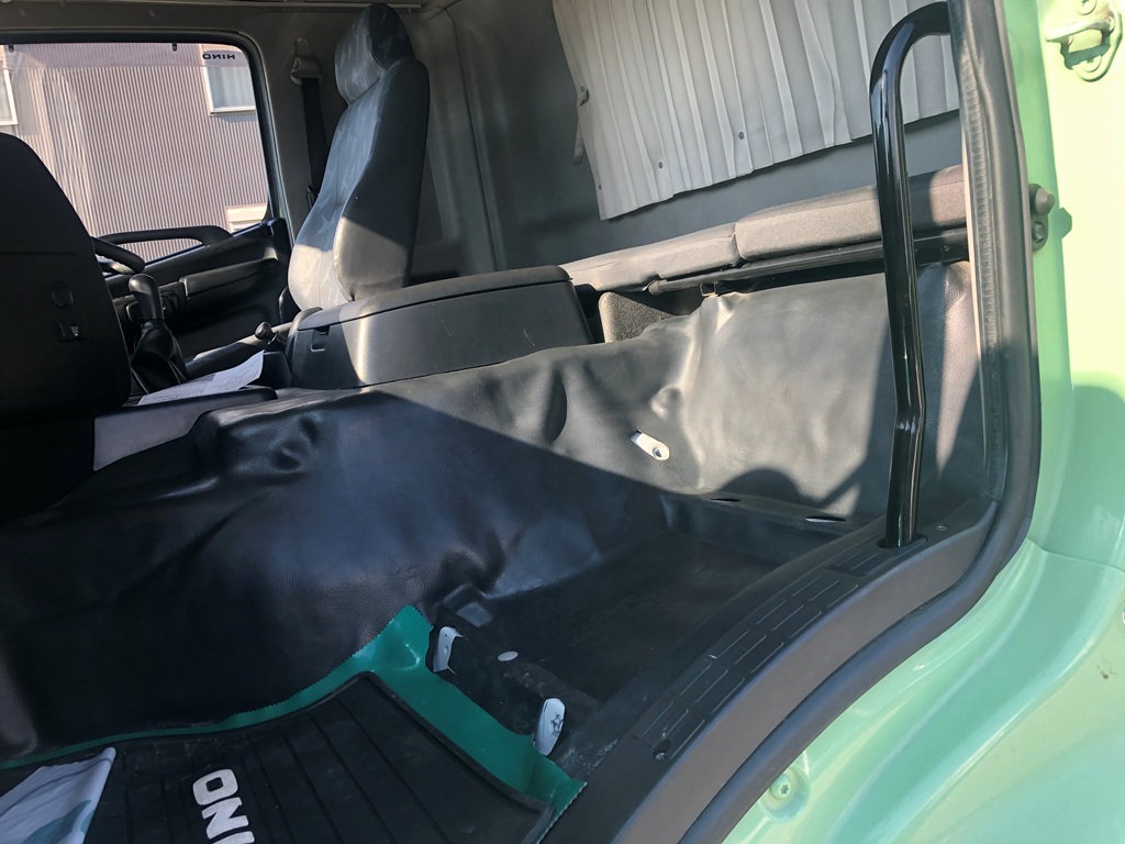 中古ミキサー車(生コン車) 日野 プロフィア