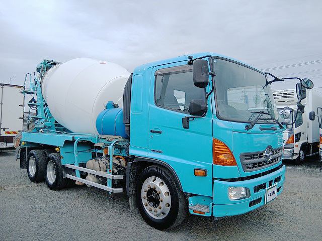 中古ミキサー車(生コン車) 日野 レンジャー