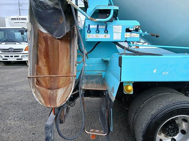 中古ミキサー車(生コン車) 日野 レンジャー