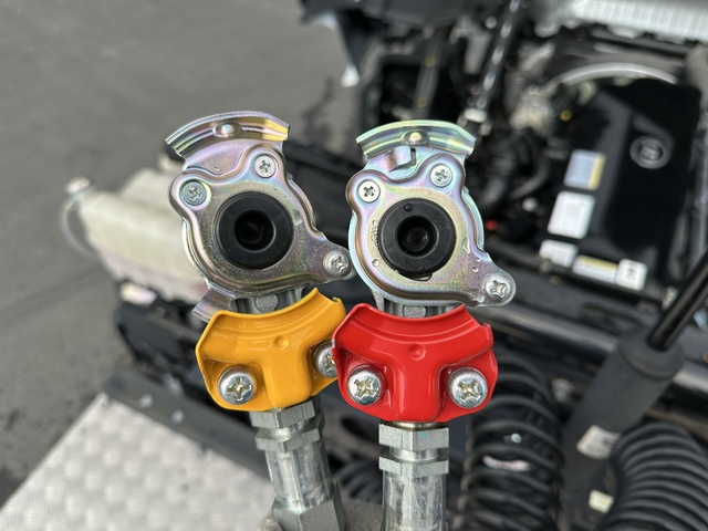 中古トラクタ UDトラックス クオン