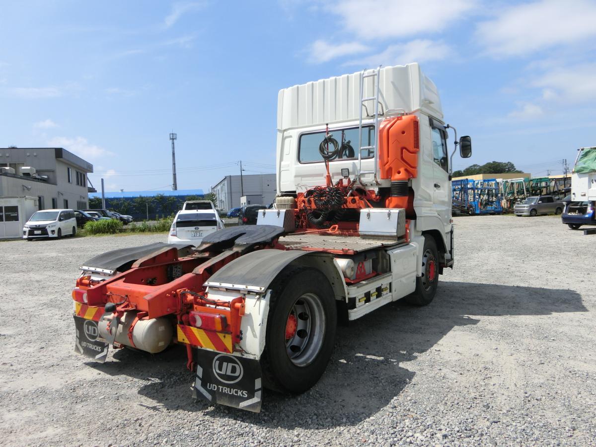 中古トラクタ UDトラックス クオン