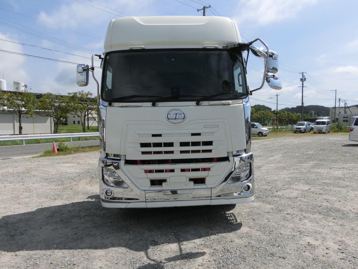 中古トラクタ UDトラックス クオン