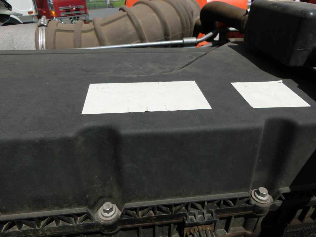 中古トラクタ UDトラックス クオン