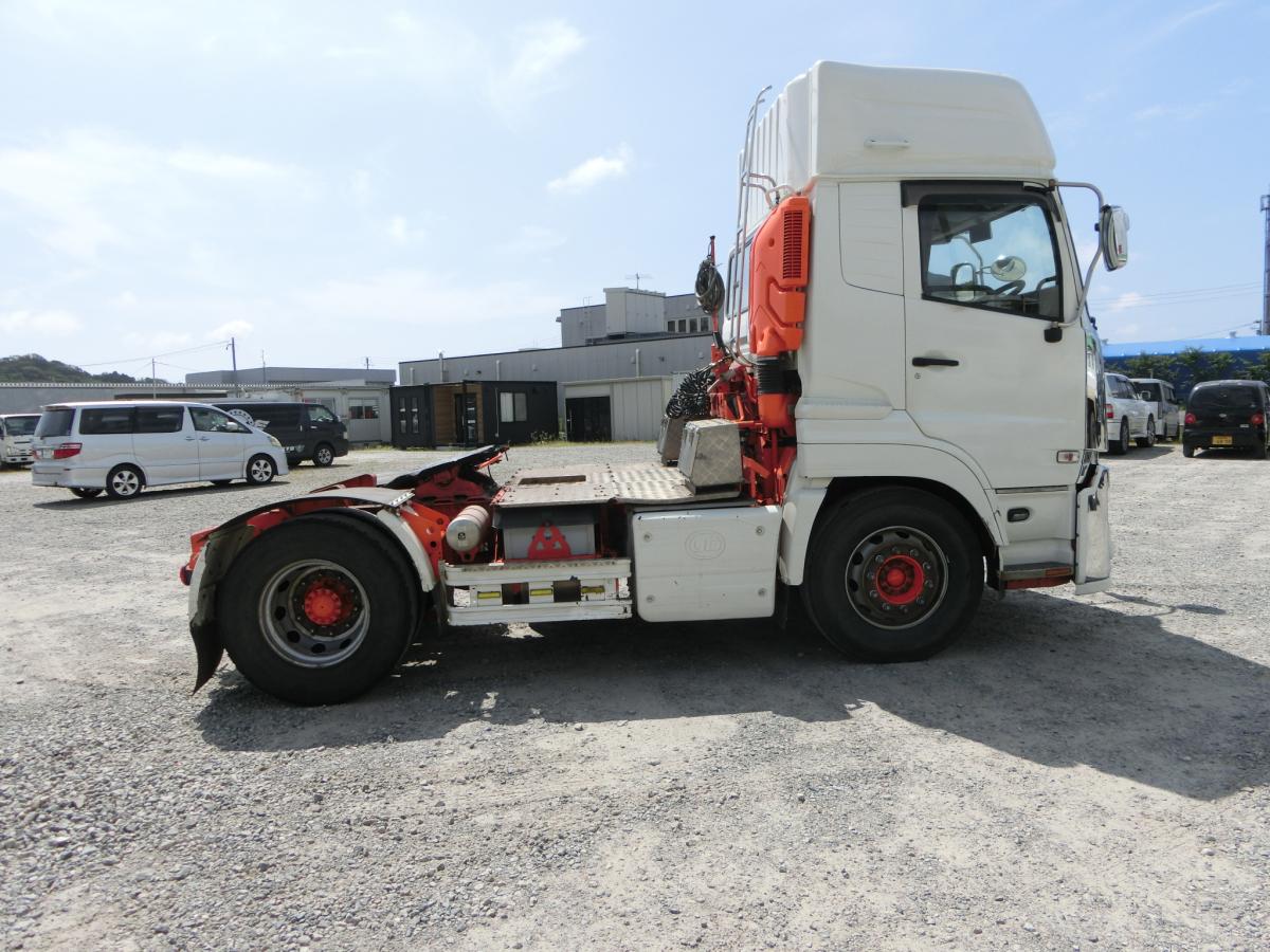 中古トラクタ UDトラックス クオン
