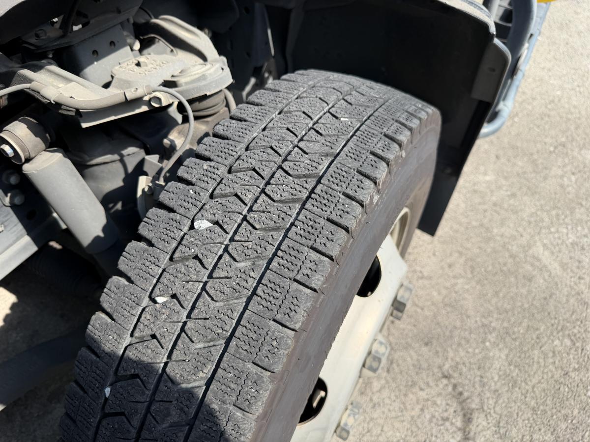 中古冷凍バン いすゞ エルフ