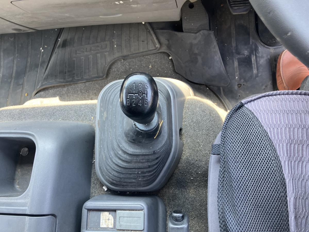 中古冷凍バン いすゞ フォワード