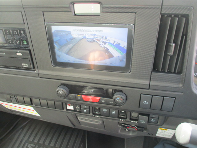 中古冷凍バン いすゞ フォワード