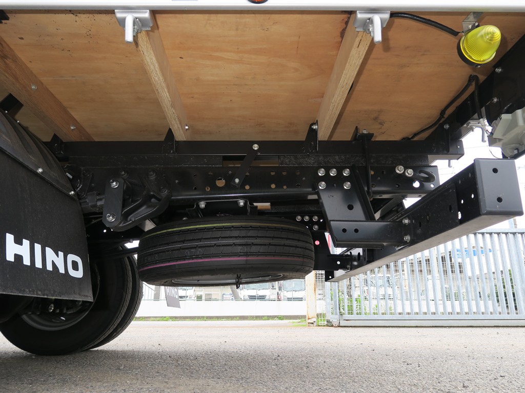 中古平アルミブロック 日野 デュトロ