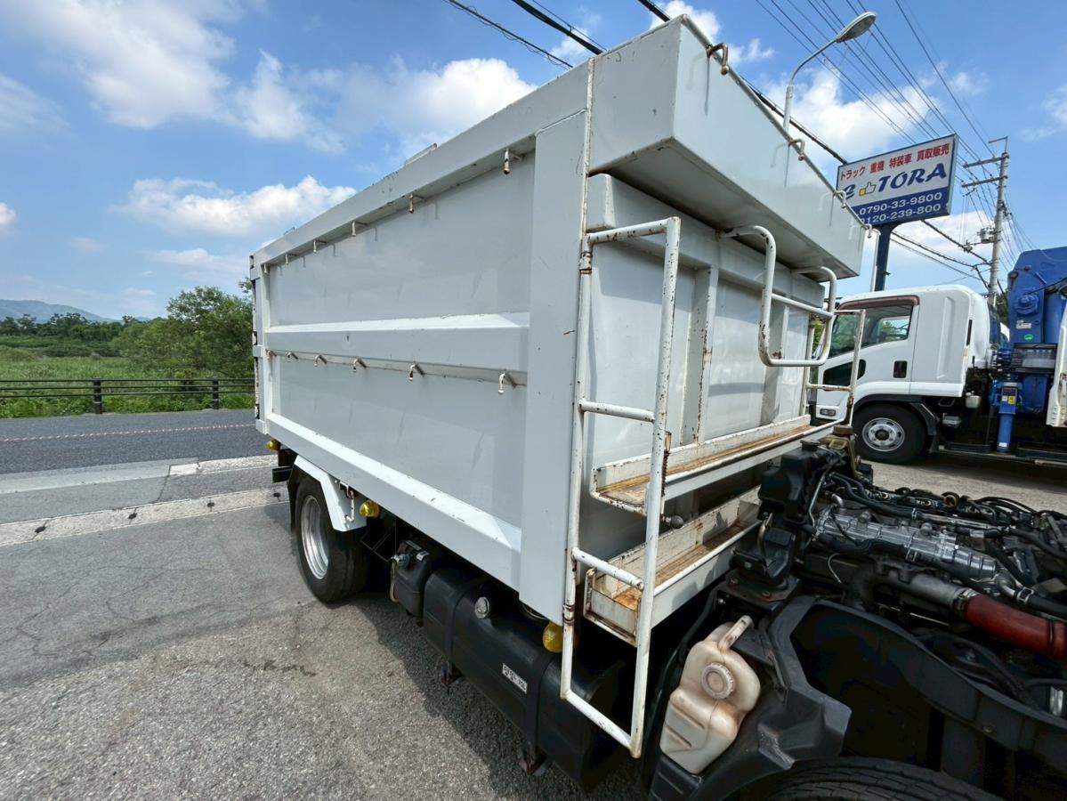中古深ダンプ 三菱ふそう キャンター
