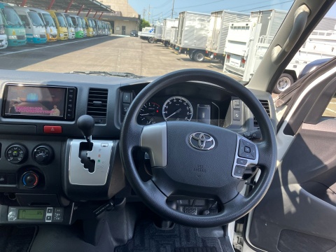 中古冷凍バン トヨタ ハイエース