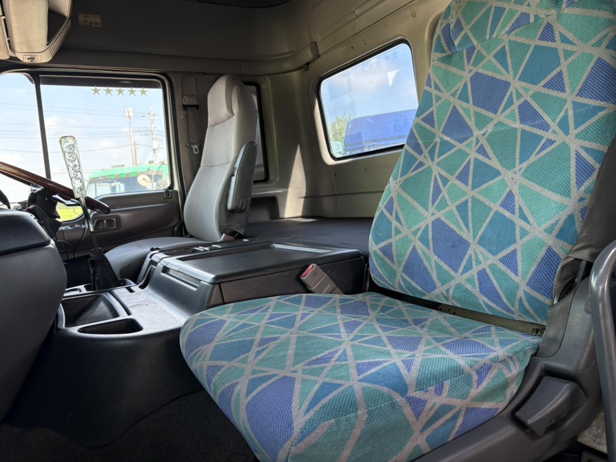 中古トラクタ 日野 プロフィア