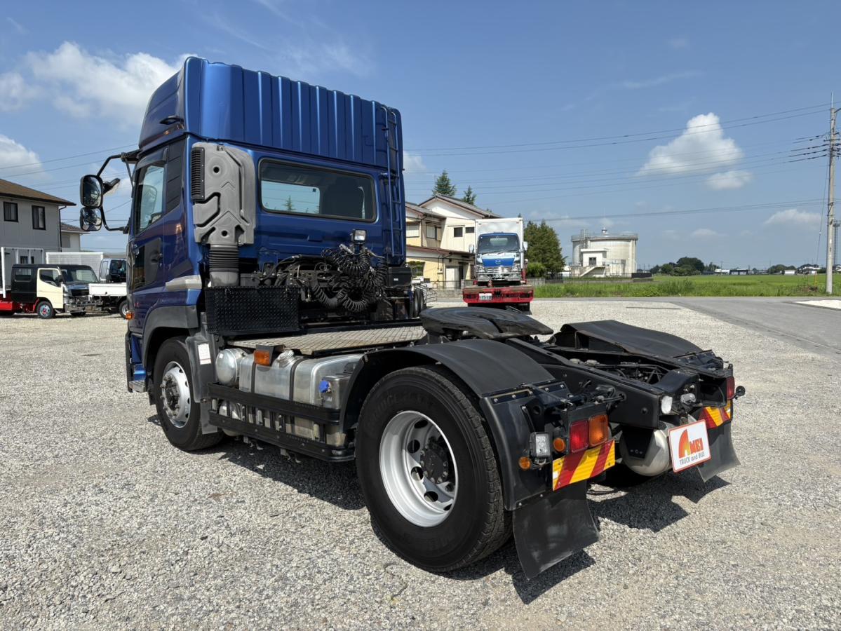 中古トラクタ UDトラックス クオン