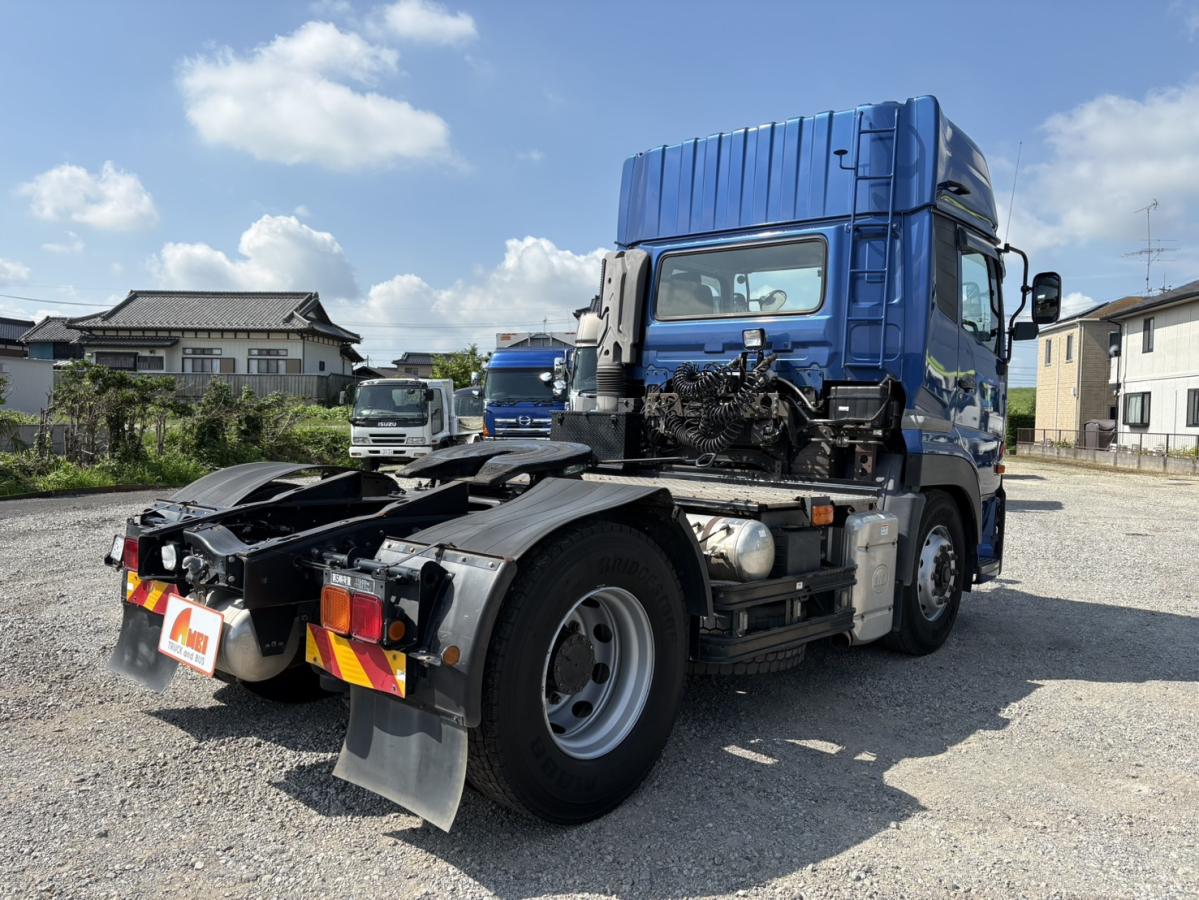 中古トラクタ UDトラックス クオン
