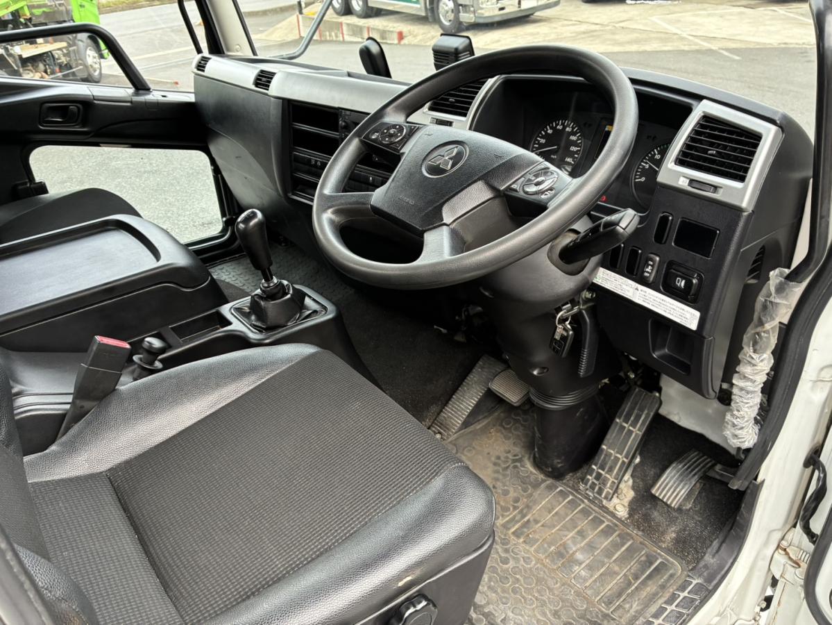 中古コンテナ車 三菱ふそう ファイター