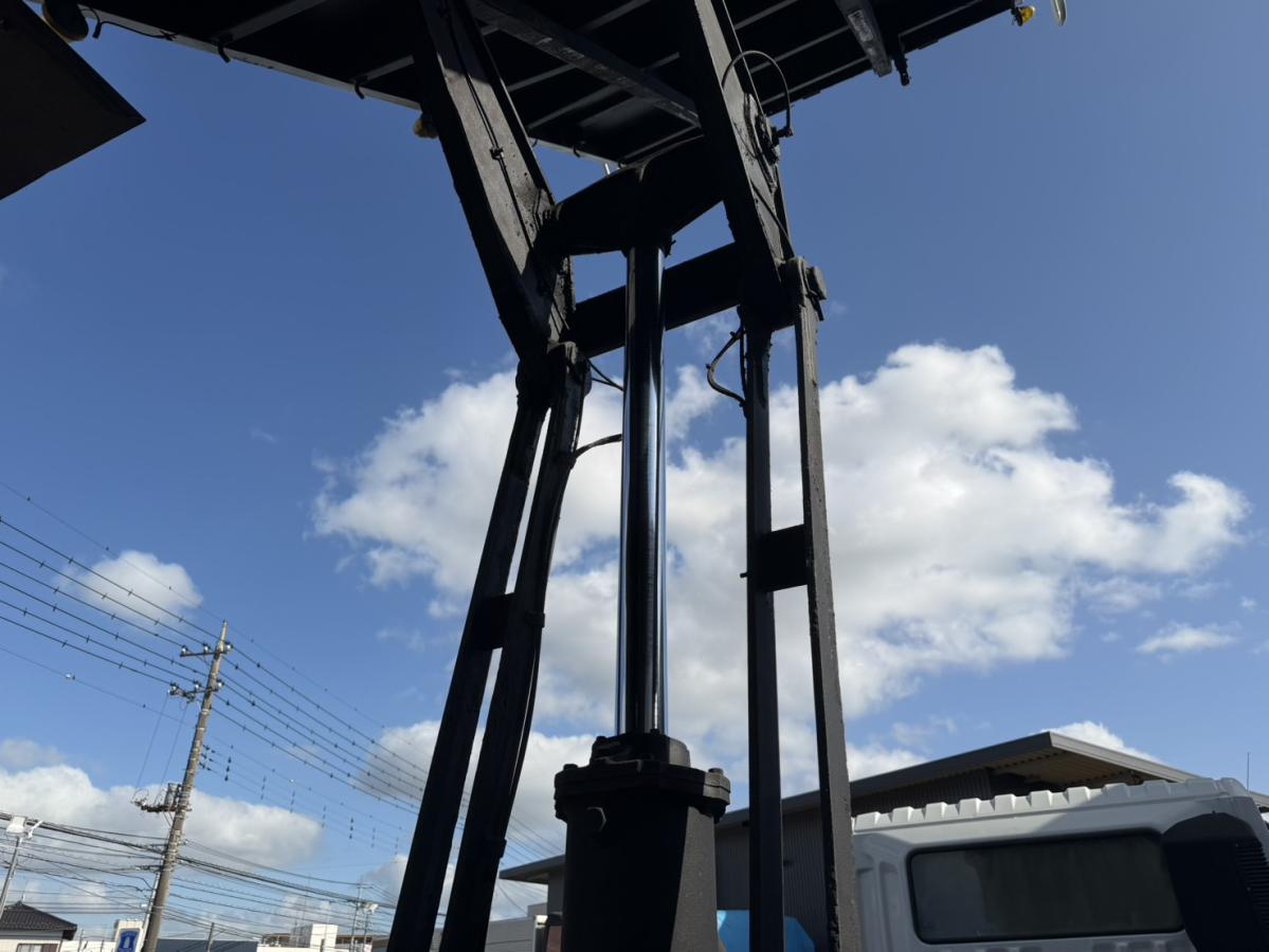 中古深ダンプ 三菱ふそう スーパーグレート