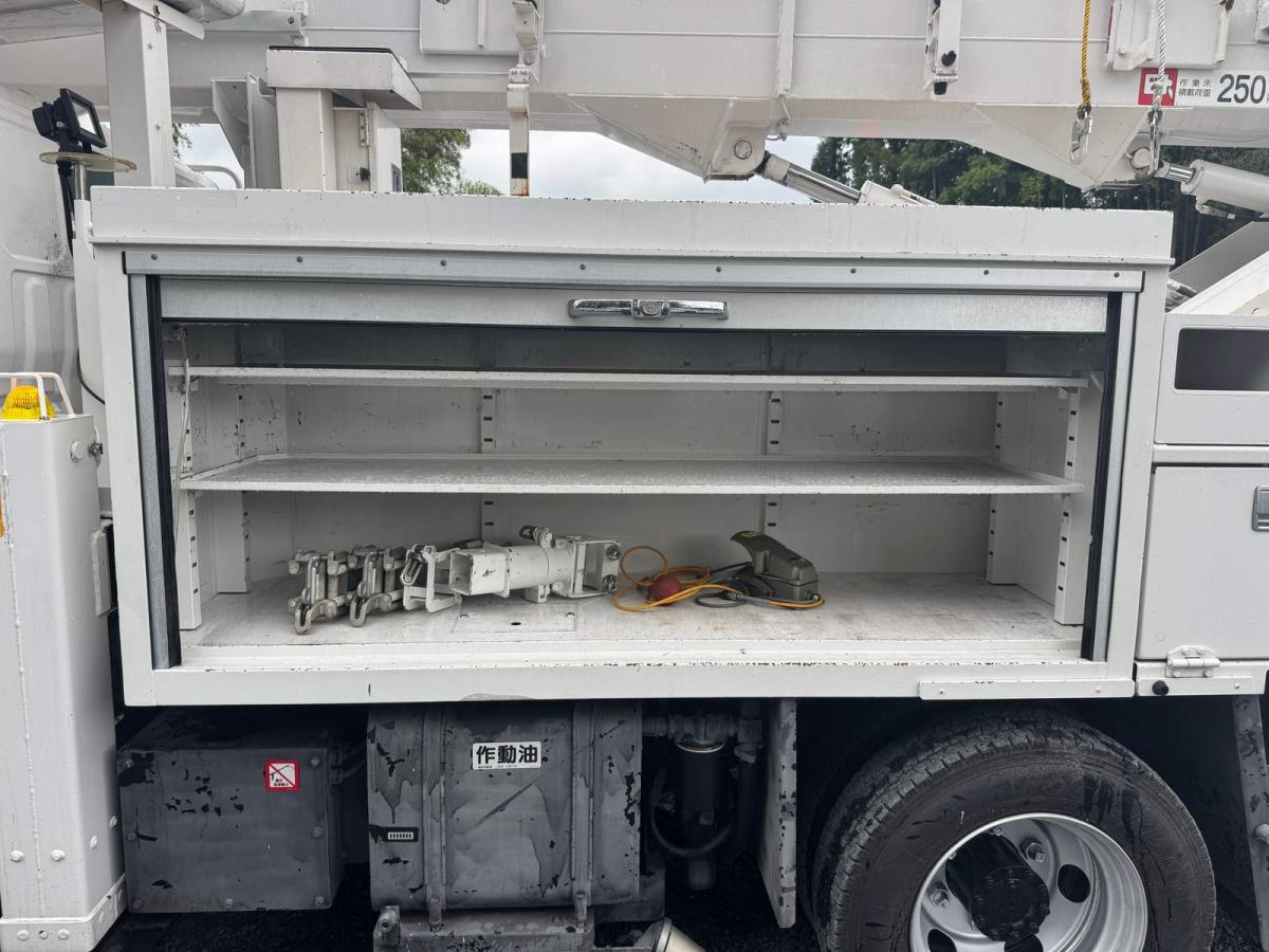 中古高所作業車 日野 デュトロ