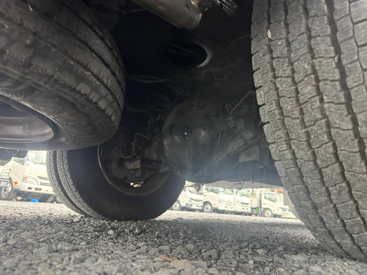 中古高所作業車 日野 デュトロ