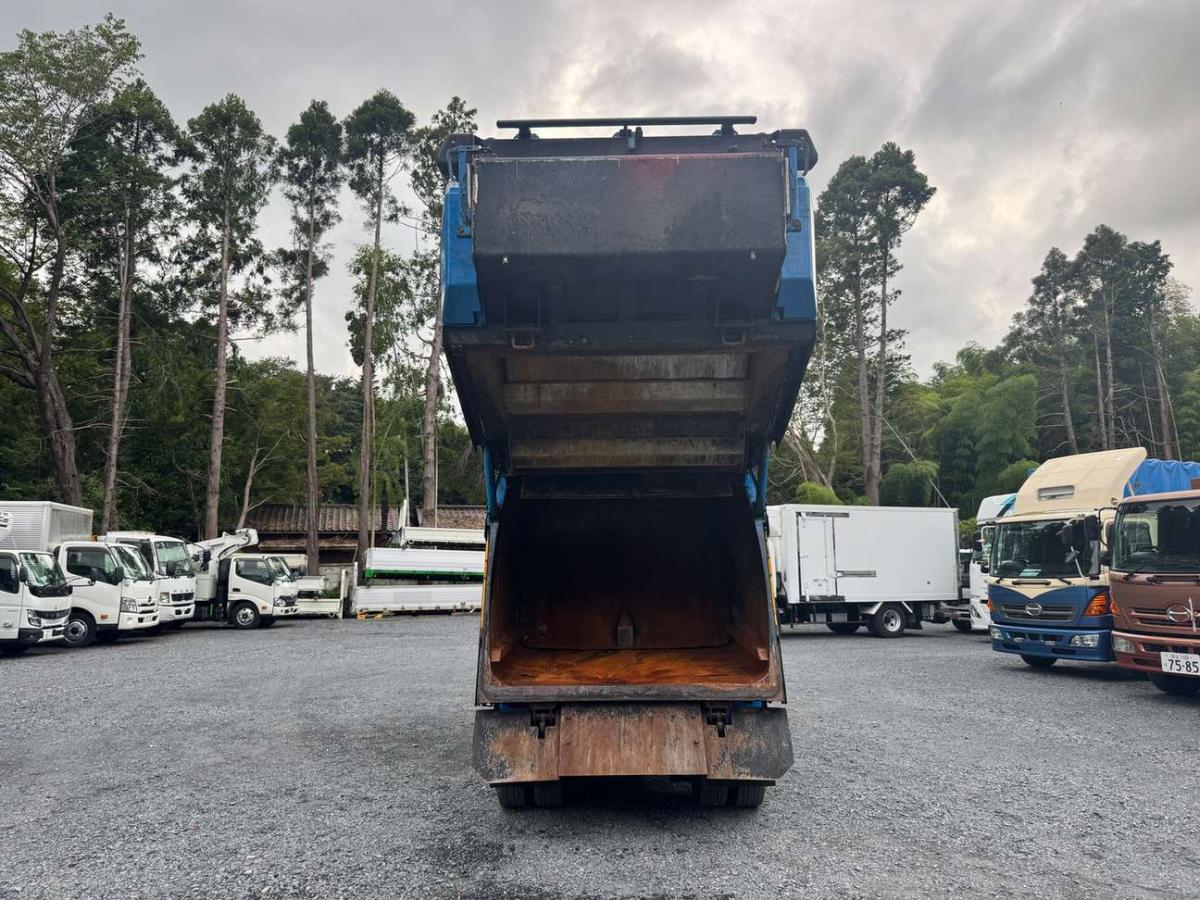 中古塵芥車(パッカー車) 日野 デュトロ
