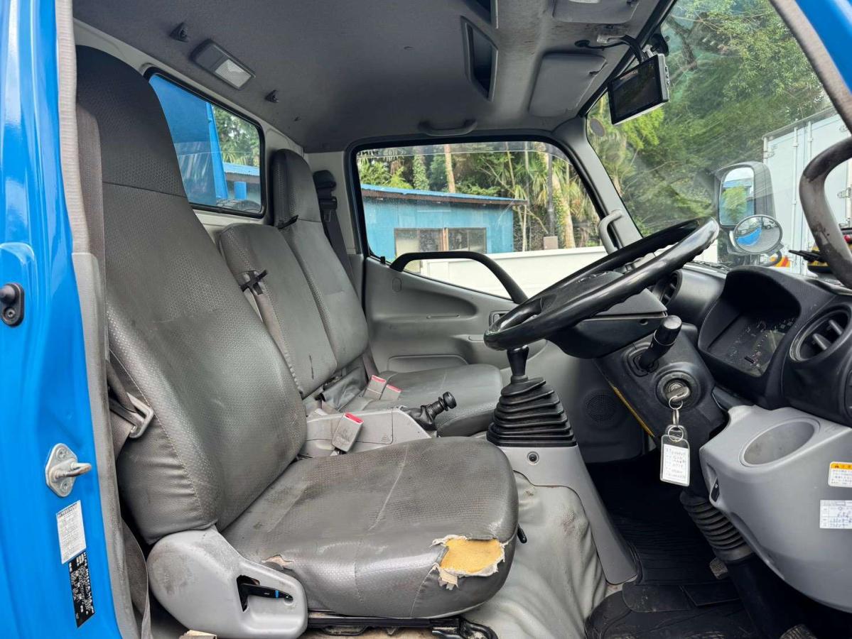 中古塵芥車(パッカー車) 日野 デュトロ