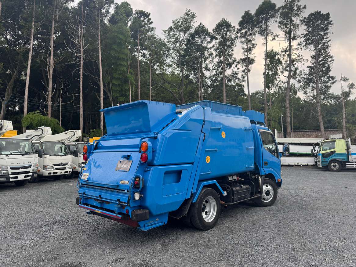 中古塵芥車(パッカー車) 日野 デュトロ