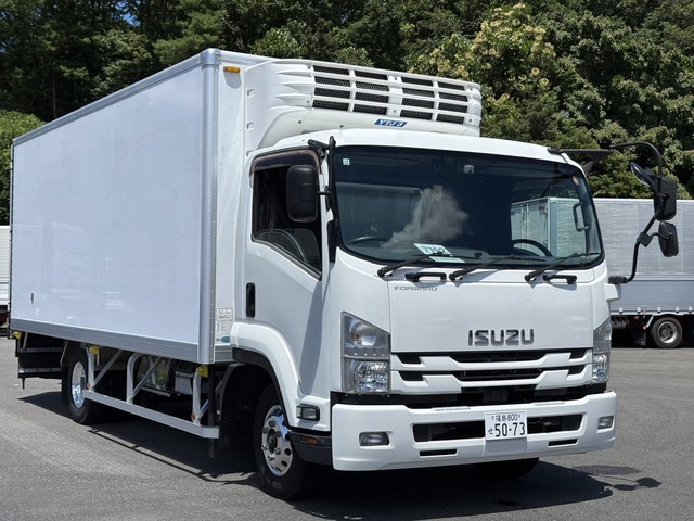 中古冷凍バン いすゞ フォワード