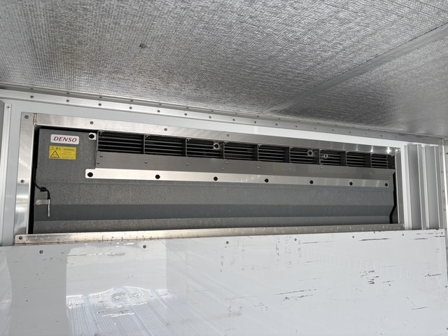 中古冷凍バン いすゞ フォワード
