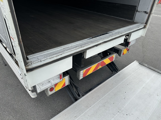 中古アルミウィング いすゞ フォワード