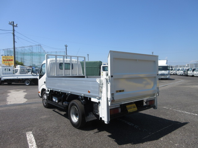 中古平アルミブロック 日野 デュトロ
