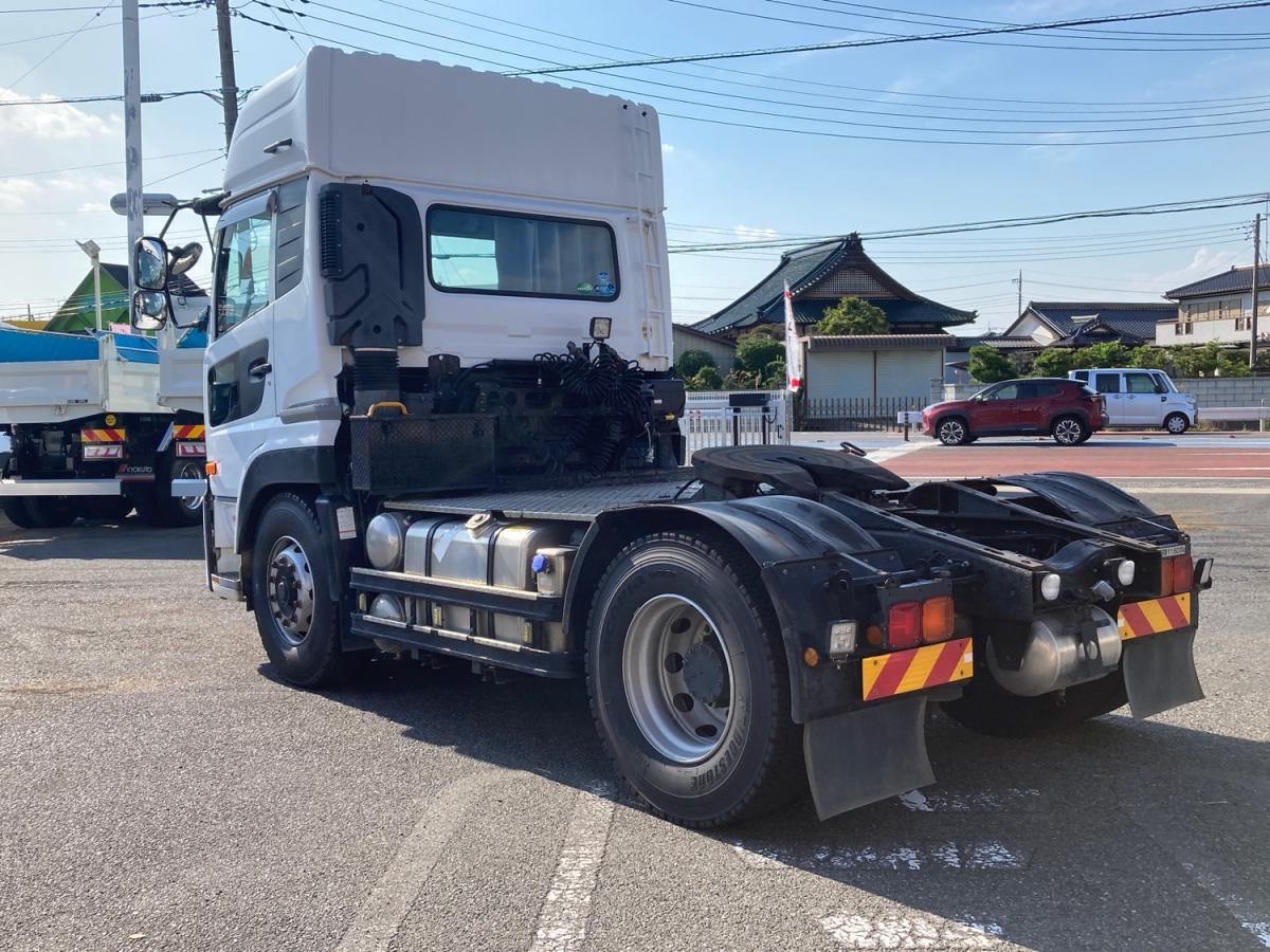 中古トラクタ UDトラックス クオン