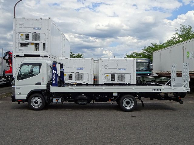 中古キャリアカー(積載車) 三菱ふそう キャンター