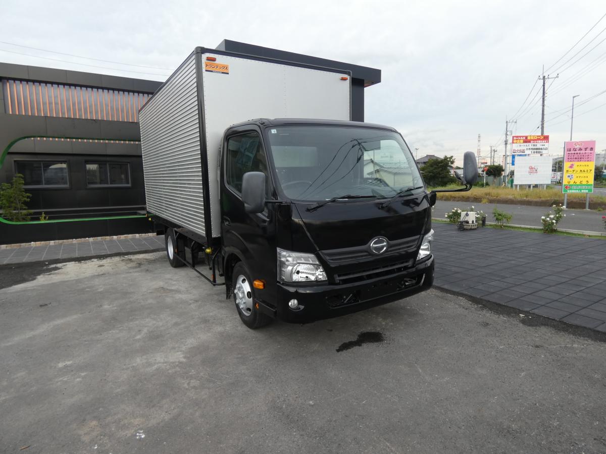 中古アルミバン 日野 デュトロ /H27 デュトロ 3トン マニュアル