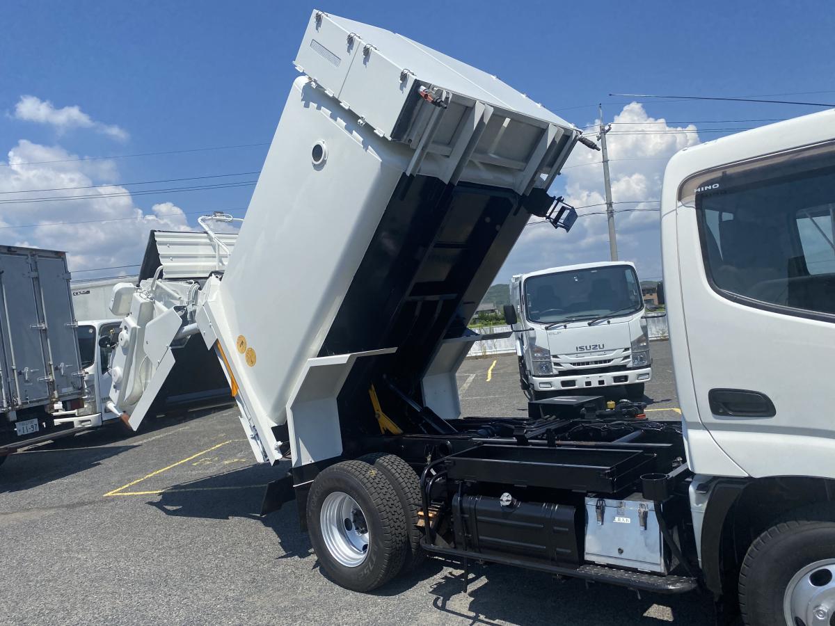 中古塵芥車(パッカー車) 日野 デュトロ