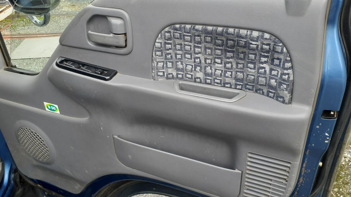 中古平アルミブロック いすゞ エルフ