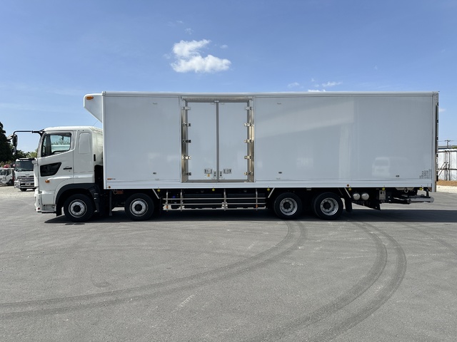 中古冷凍バン 日野 プロフィア