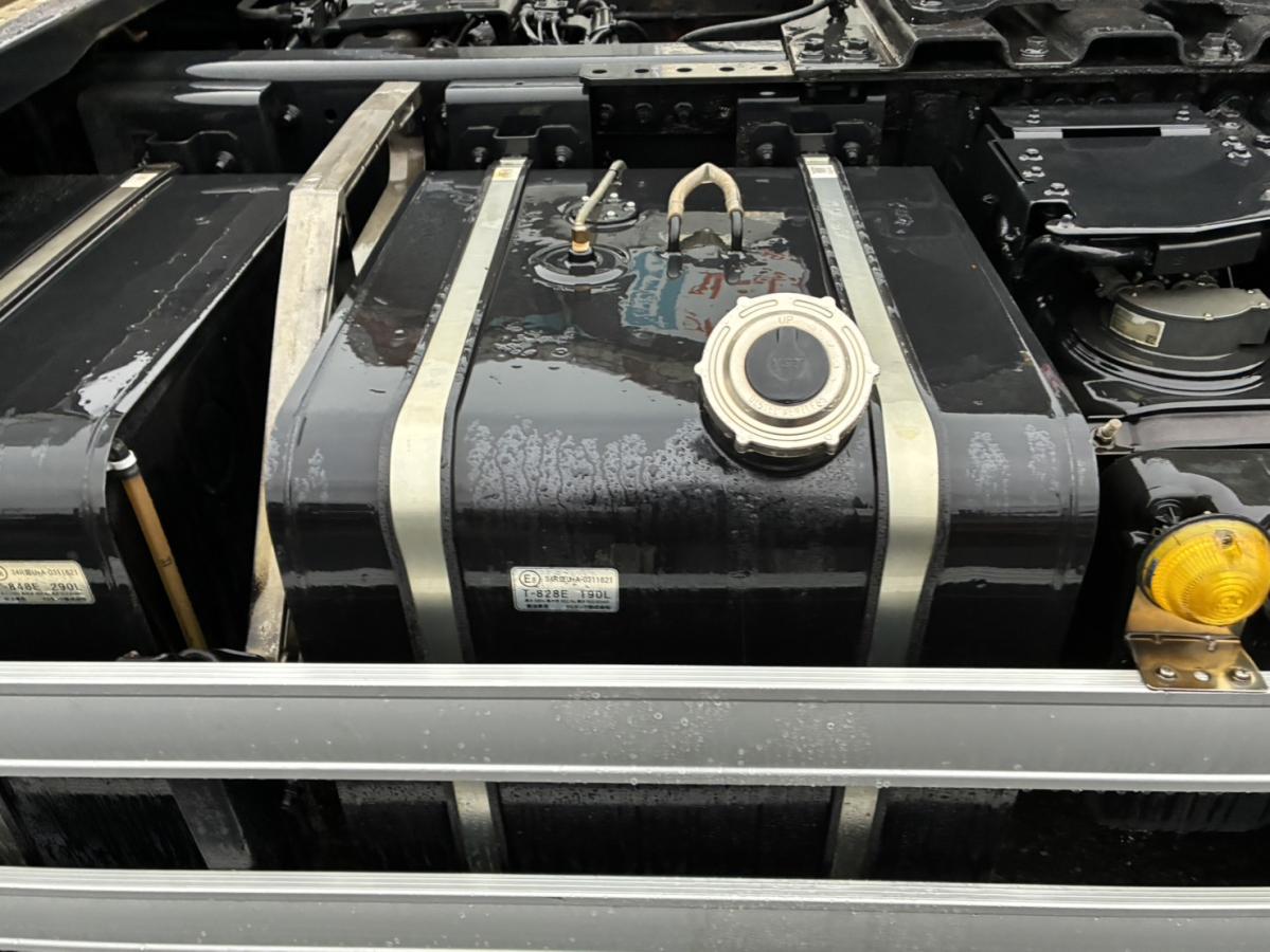 中古トラクタ 日野 プロフィア